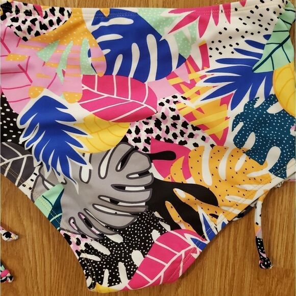 California Waves Tropical High-Waist Bikini Bottom - Picture 7 of 10